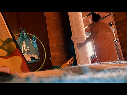 ❤️ O meu tio segue-me no chuveiro, fode-me enquanto tomo um duche. ❌ Pornuts em pt.mouthporn.ru ️❤